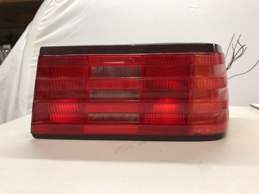 1990-1995 Mercedes R129 SL500 SL320 taillight, right 1298202264 W/bulbs And cover